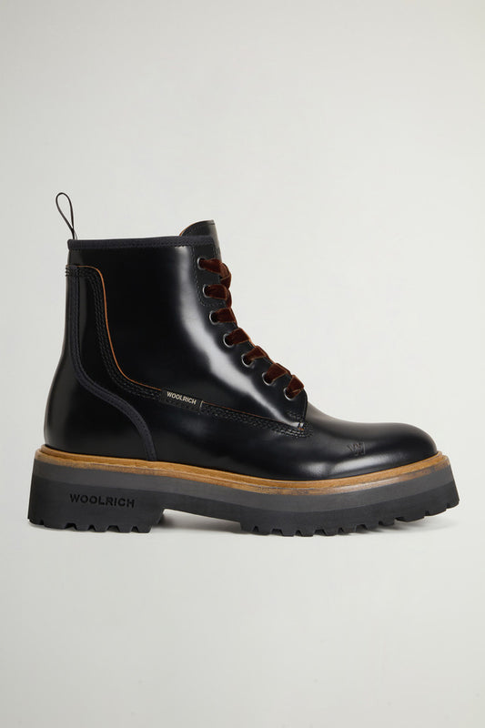 Main Combat Boots in Calfskin Leather Black